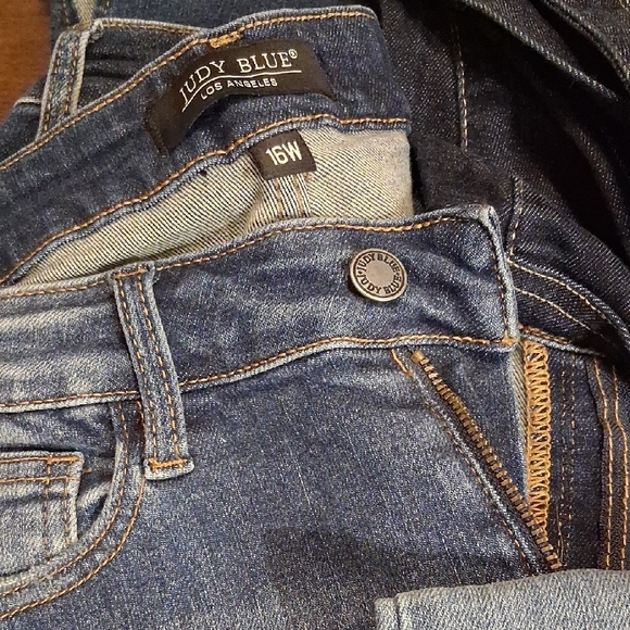 Judy Blue Dark and Light Wash Women's Jeans - Picture 2 of 6